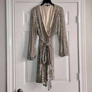 Gianni Bini Champagne Sequin Wrap Dress Size XL | NYE, Going Out